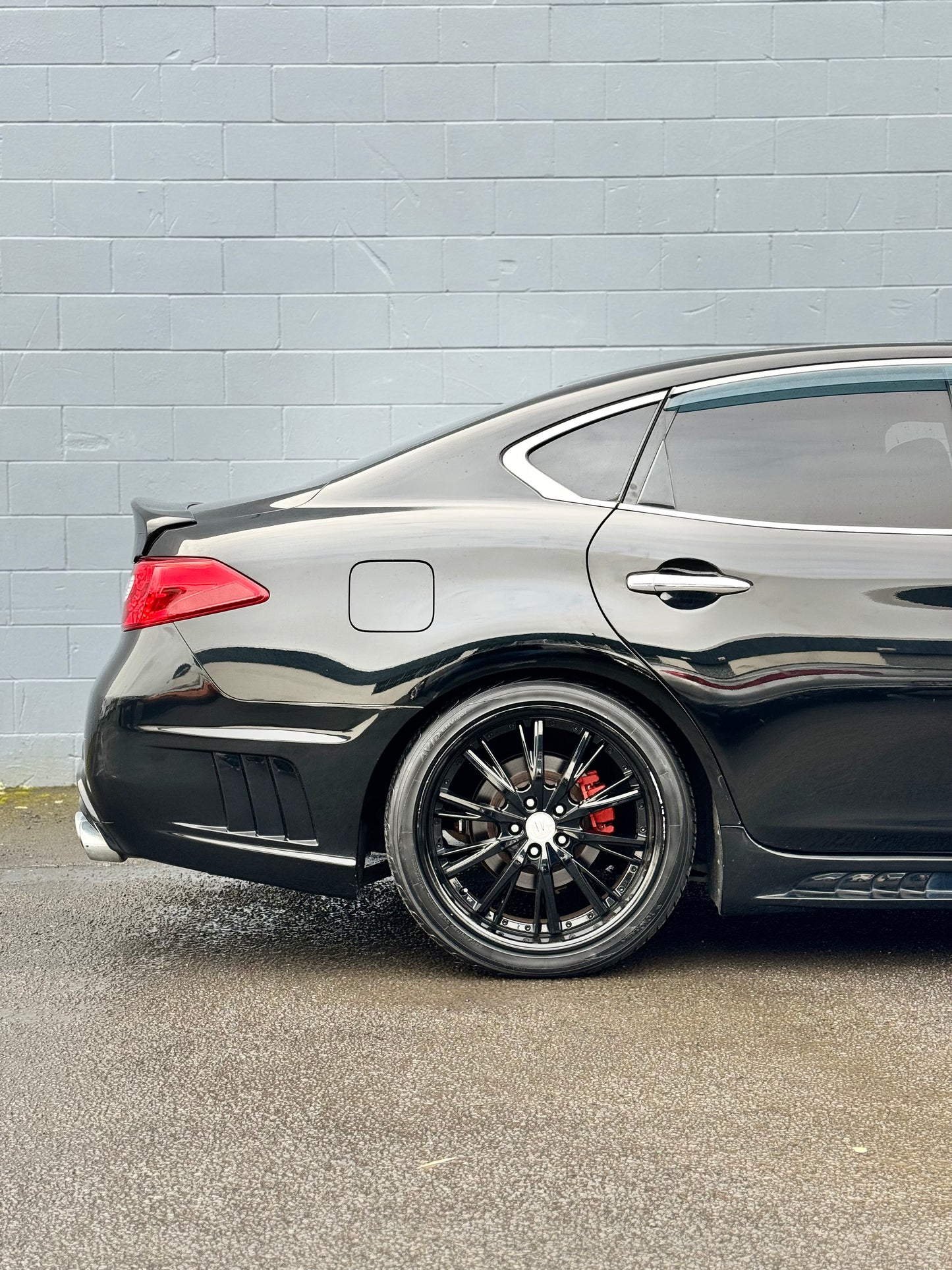 Nissan Fuga - Full Body Kit!