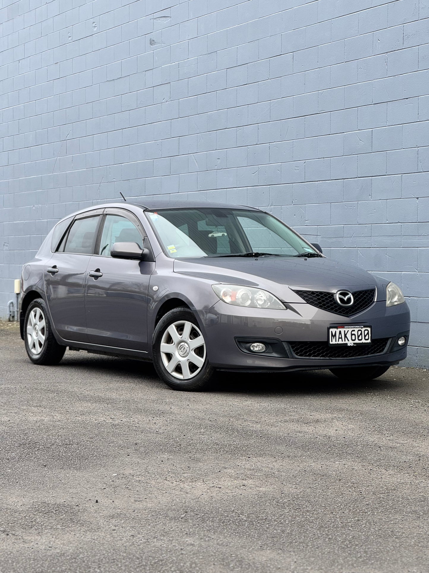 Mazda Axela - Fuel Efficient!