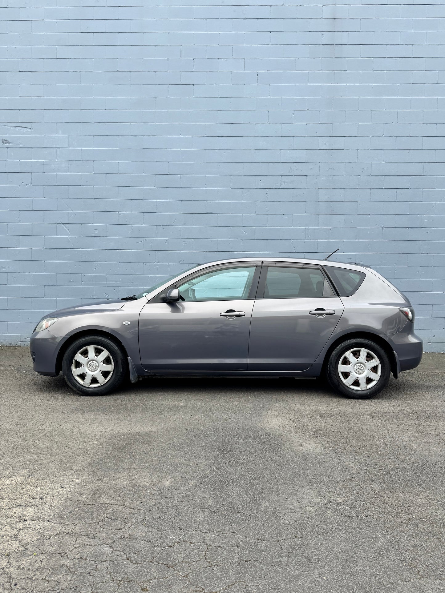 Mazda Axela - Fuel Efficient!