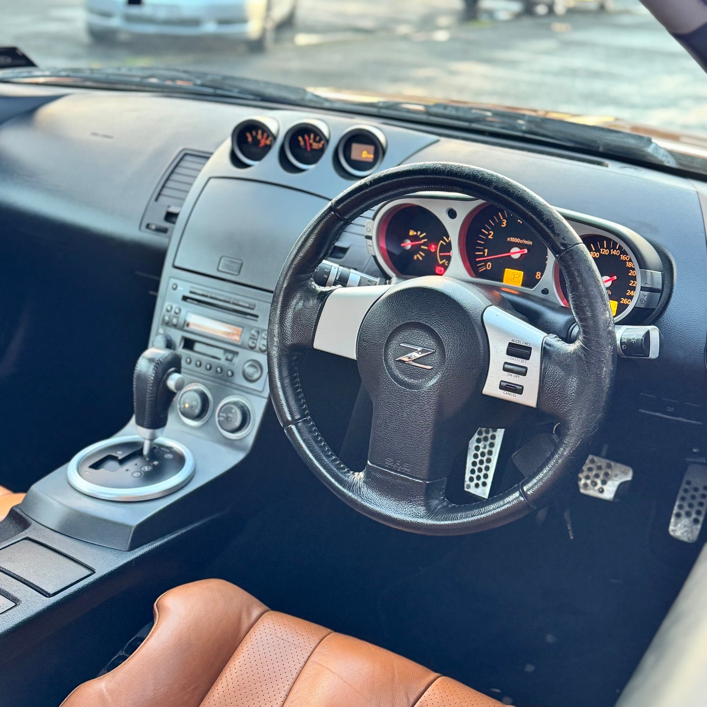 Nissan 350Z - Nz new!