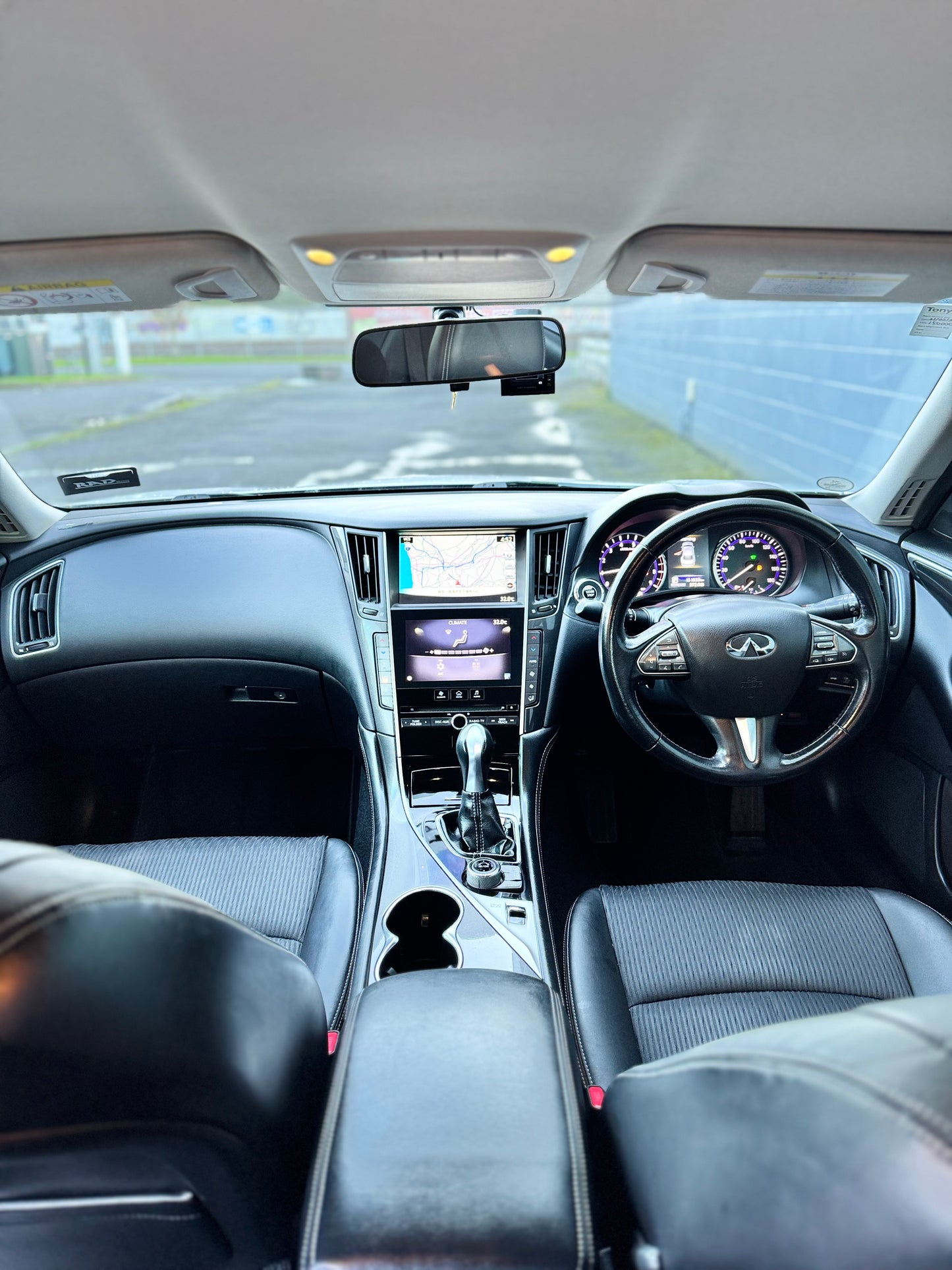 Nissan Skyline - Hybrid 350GT!