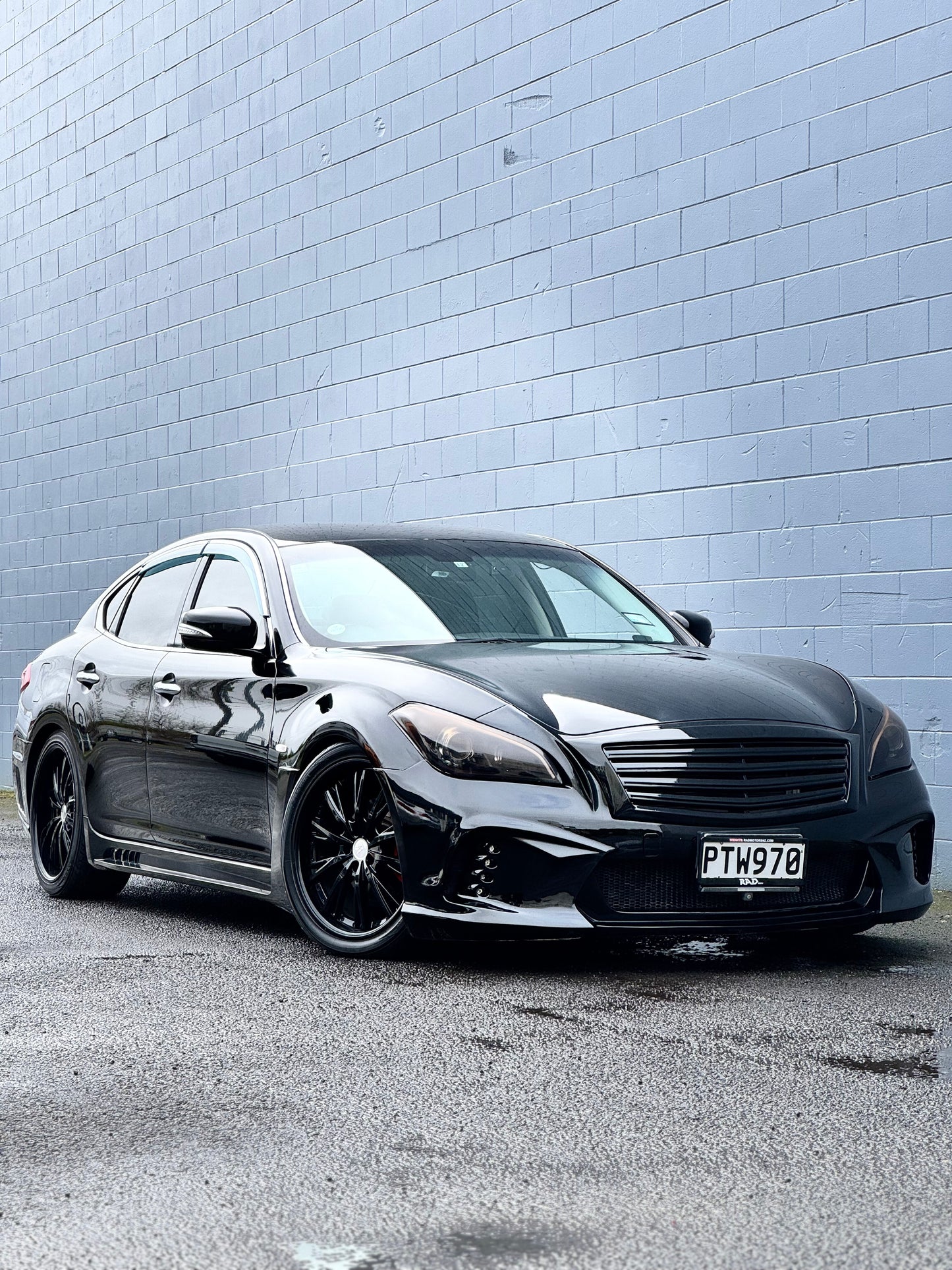 Nissan Fuga - Full Body Kit!