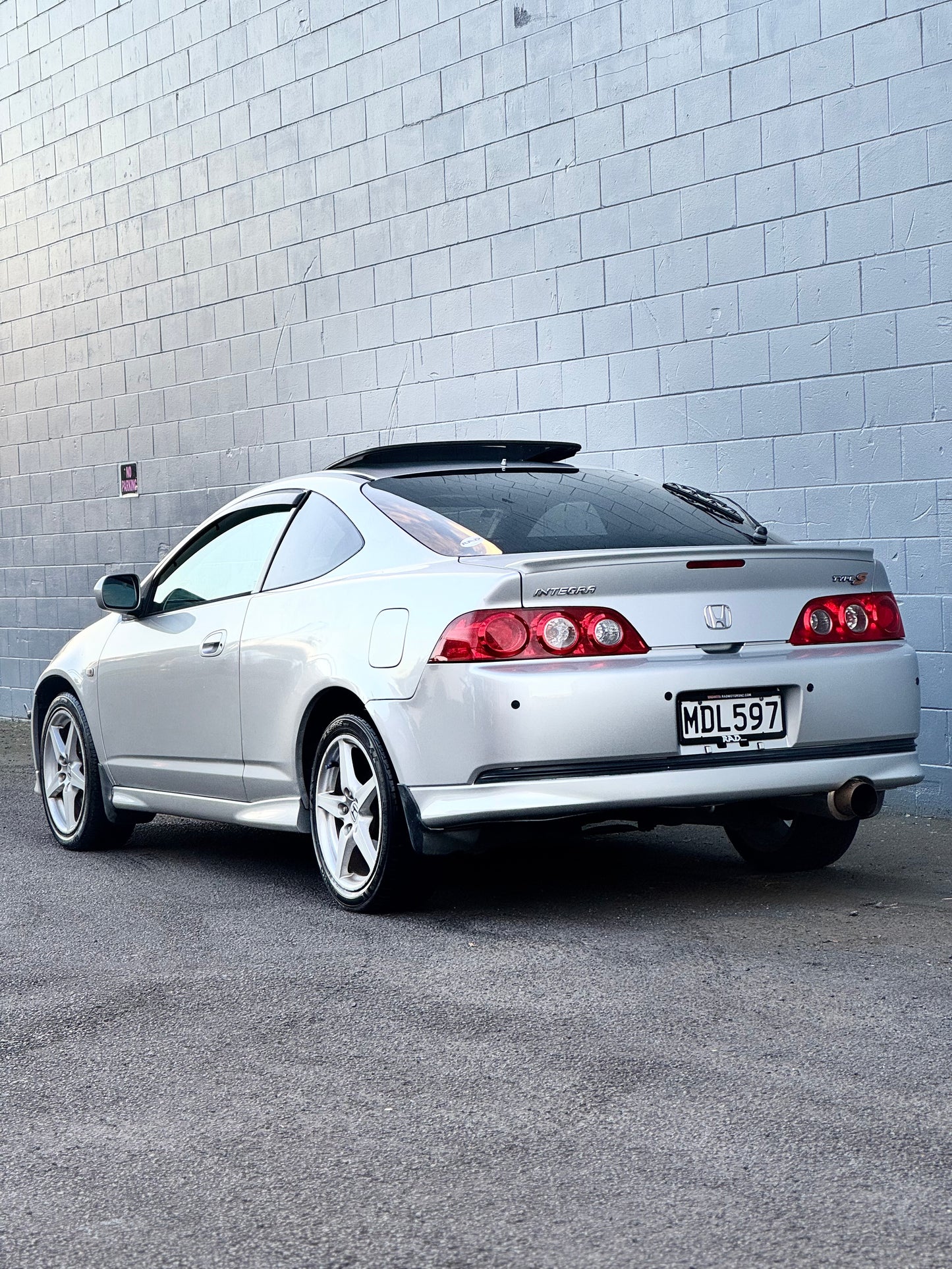 Honda Integra - Sunroof Type S!