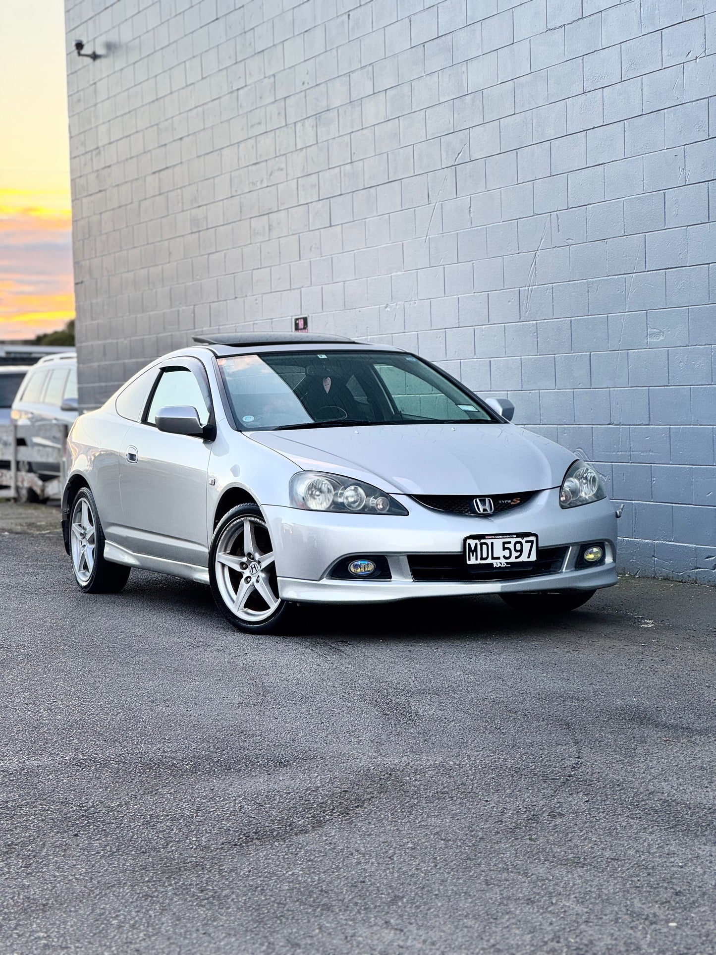 Honda Integra - Sunroof Type S!