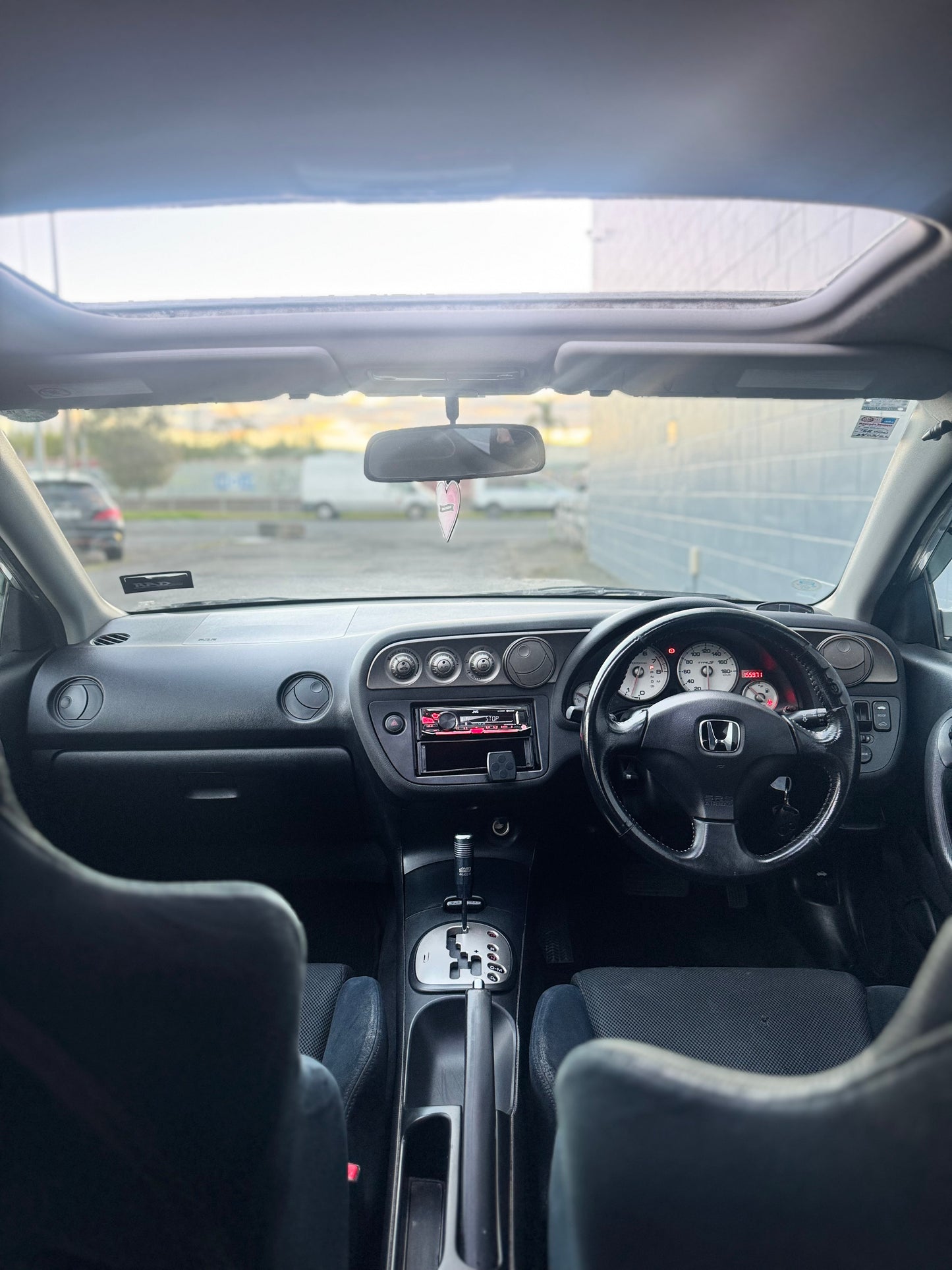 Honda Integra - Sunroof Type S!