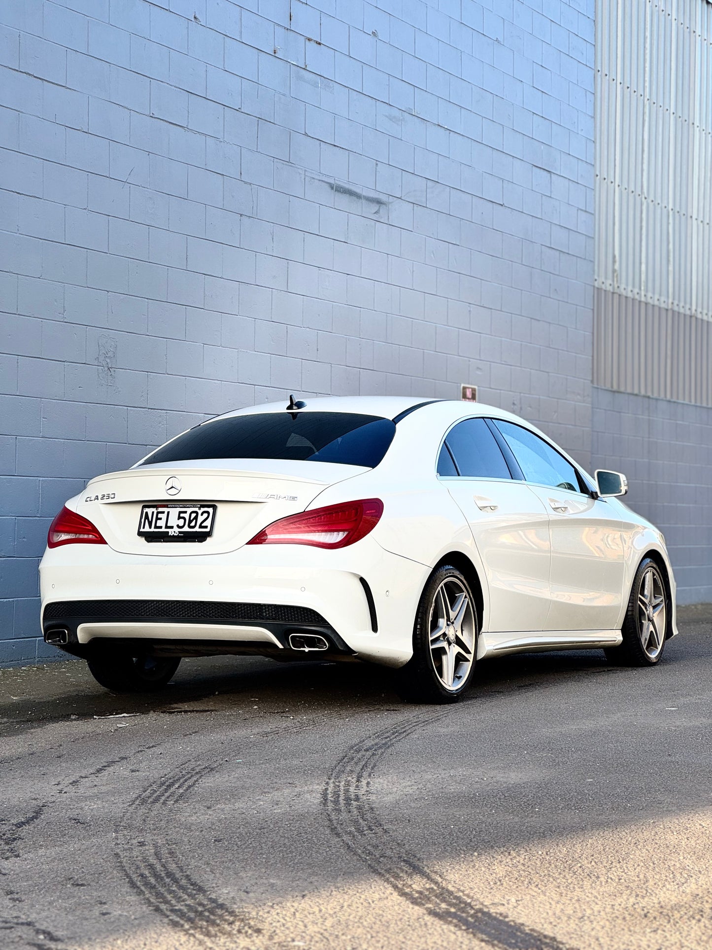 Mercedes Benz CLA250 - 2L turbo!