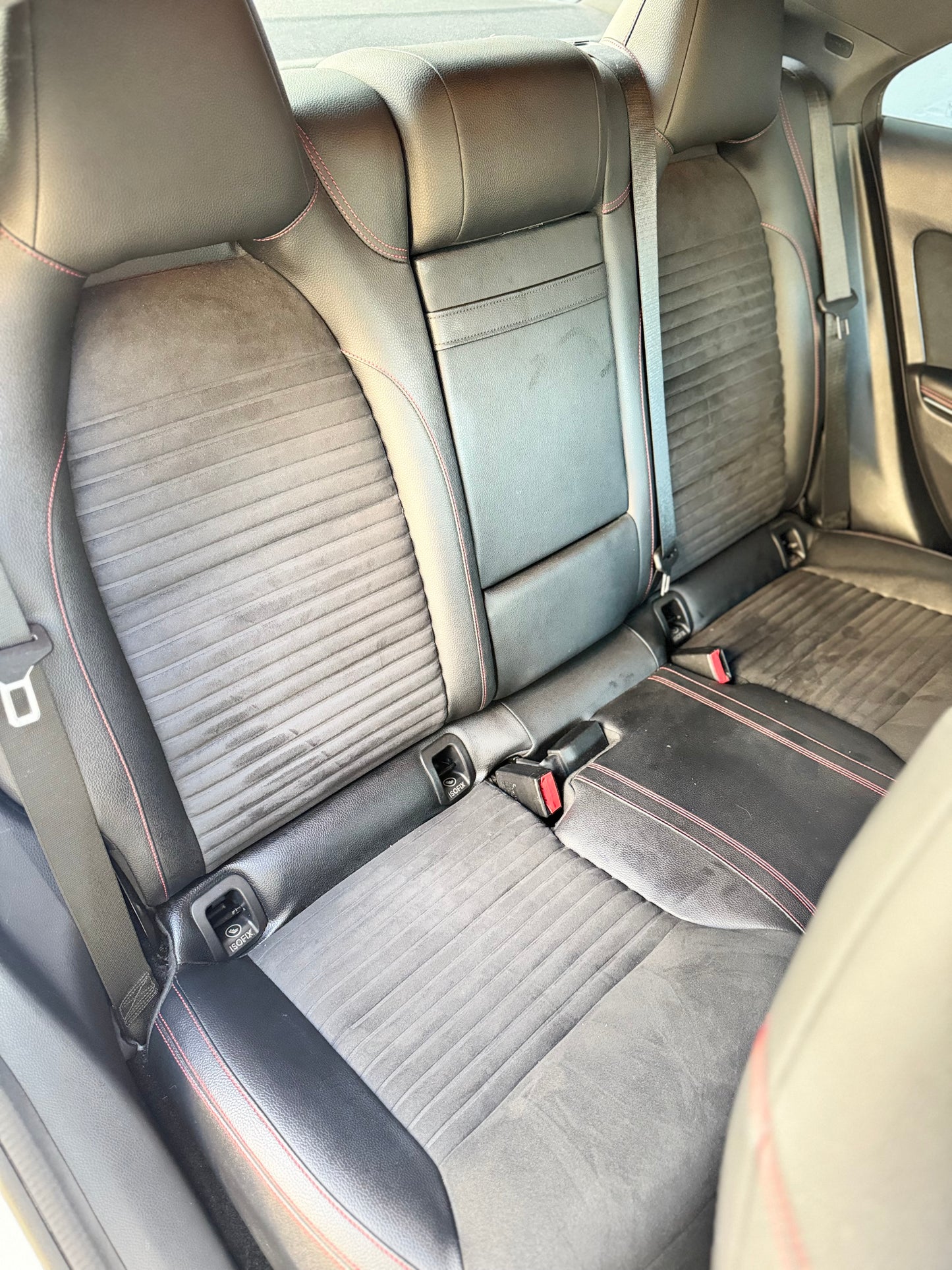 Mercedes Benz CLA250 - 2L turbo!