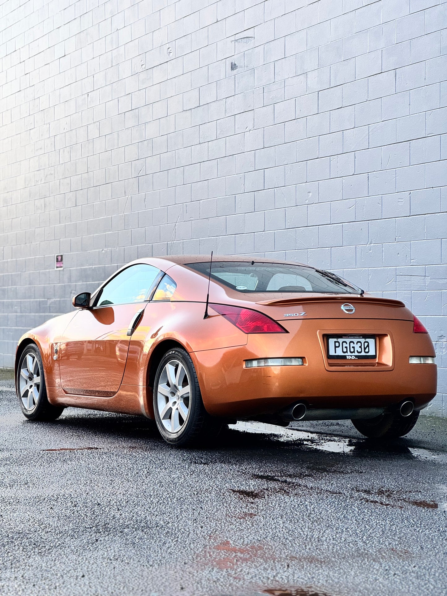 Nissan 350Z - Nz new!