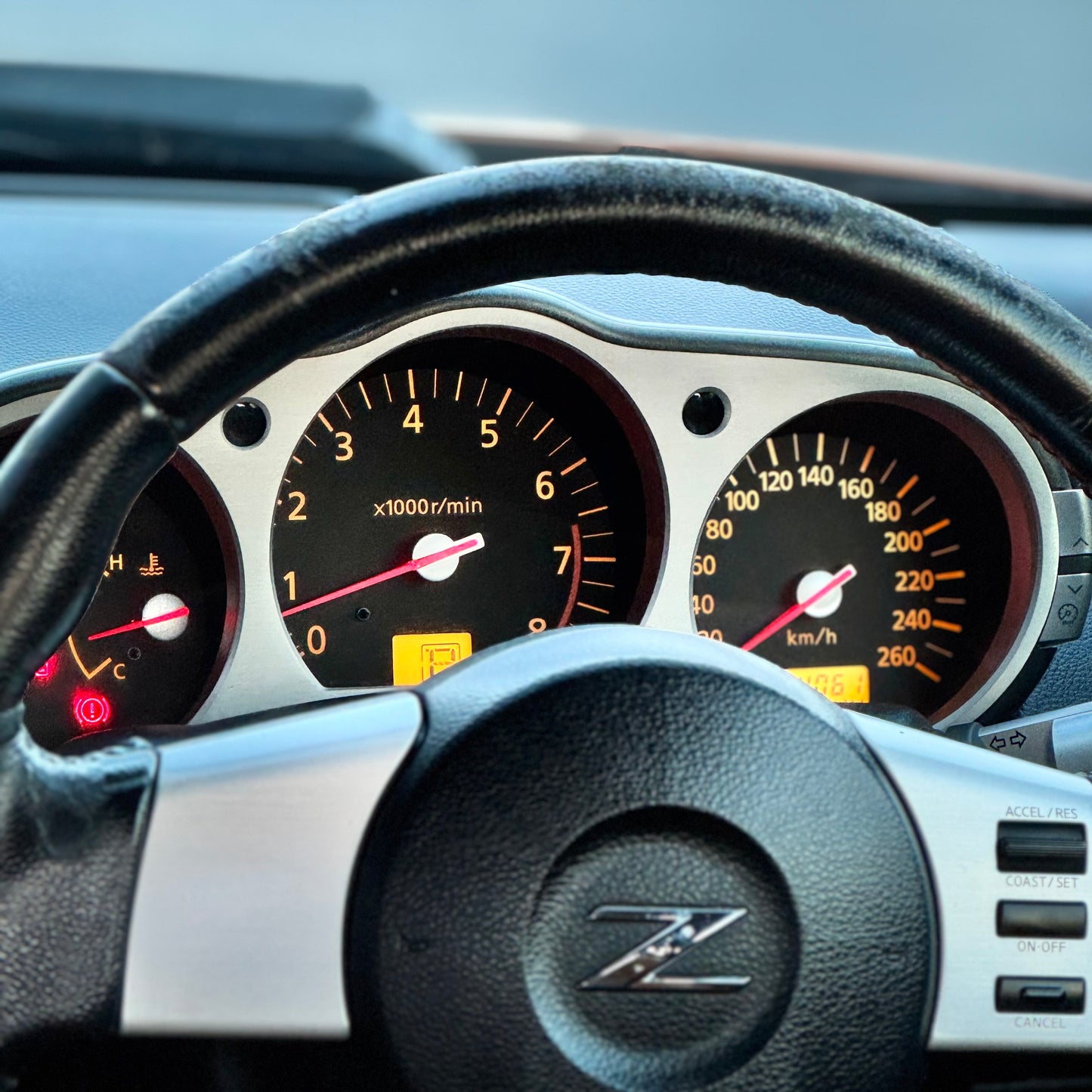 Nissan 350Z - Nz new!