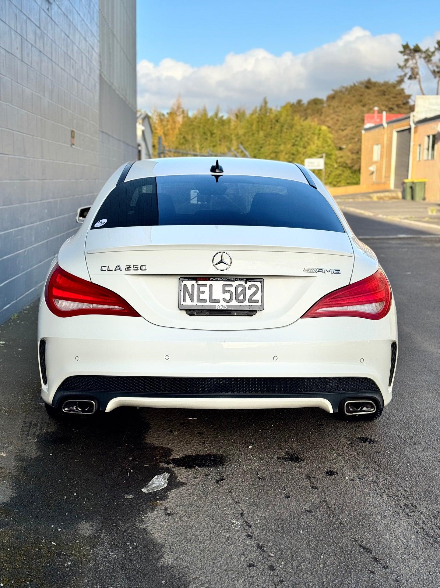 Mercedes Benz CLA250 - 2L turbo!