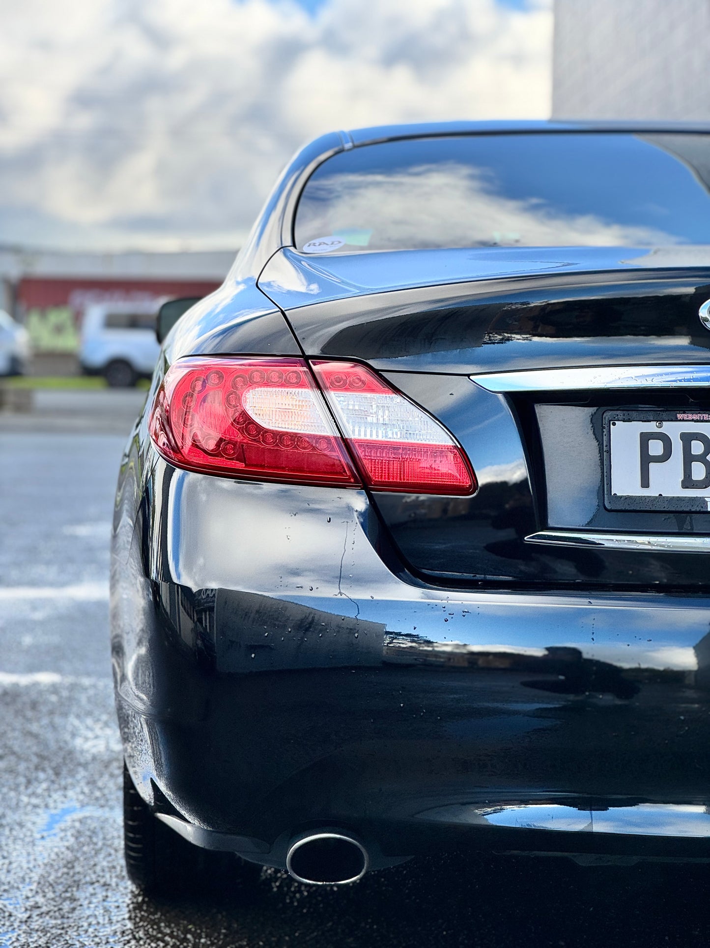 Nissan Fuga - 350GT hybrid!