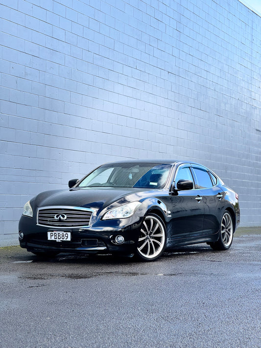 Nissan Fuga - 350GT hybrid!