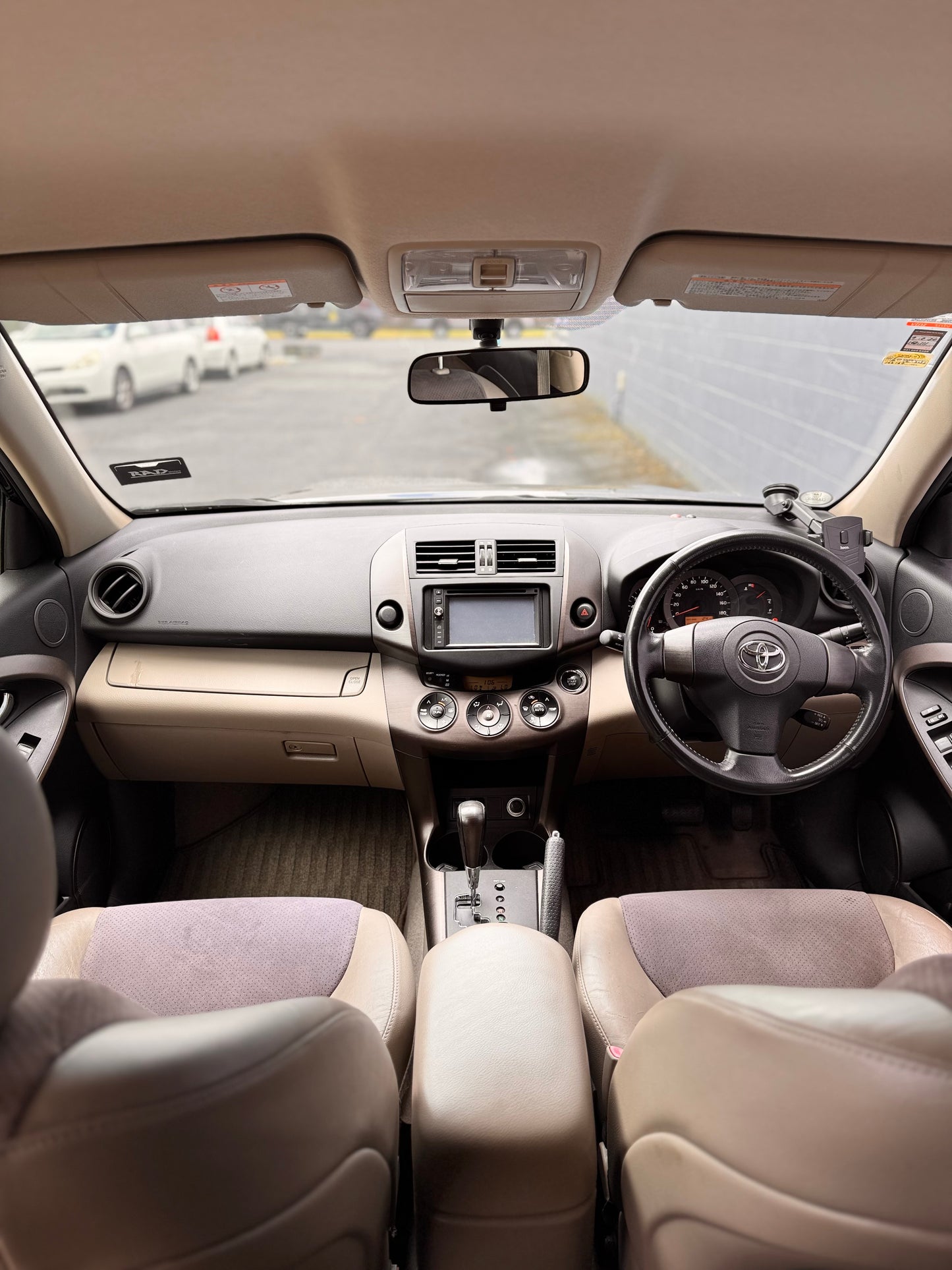 Toyota Vanguard - 350S 4WD!