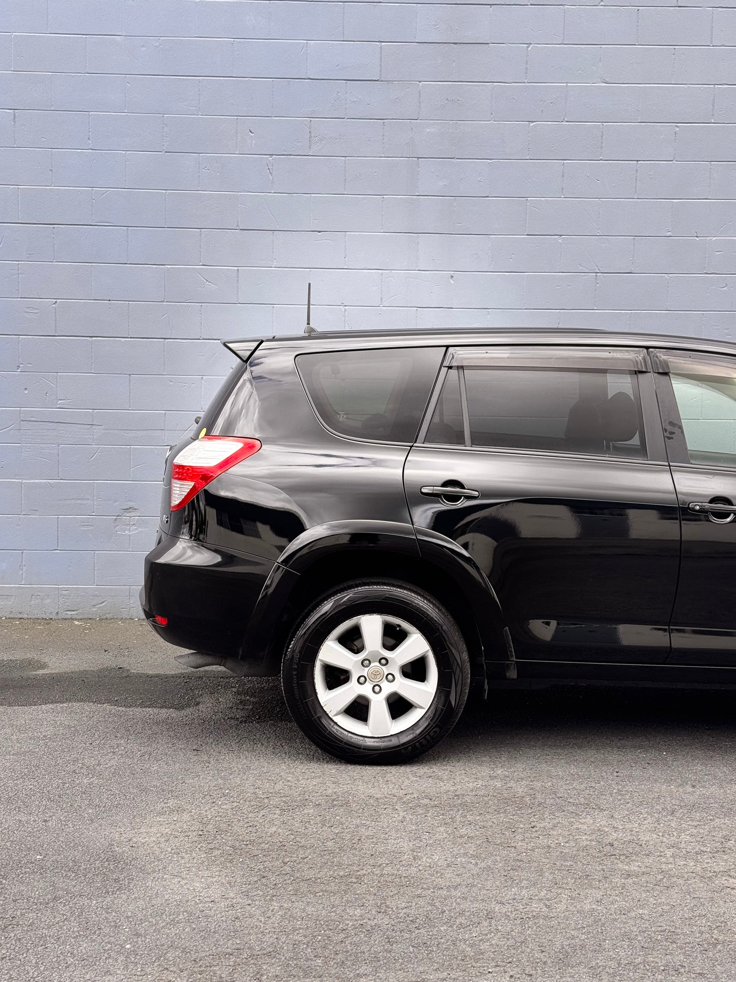 Toyota Vanguard - 350S 4WD!