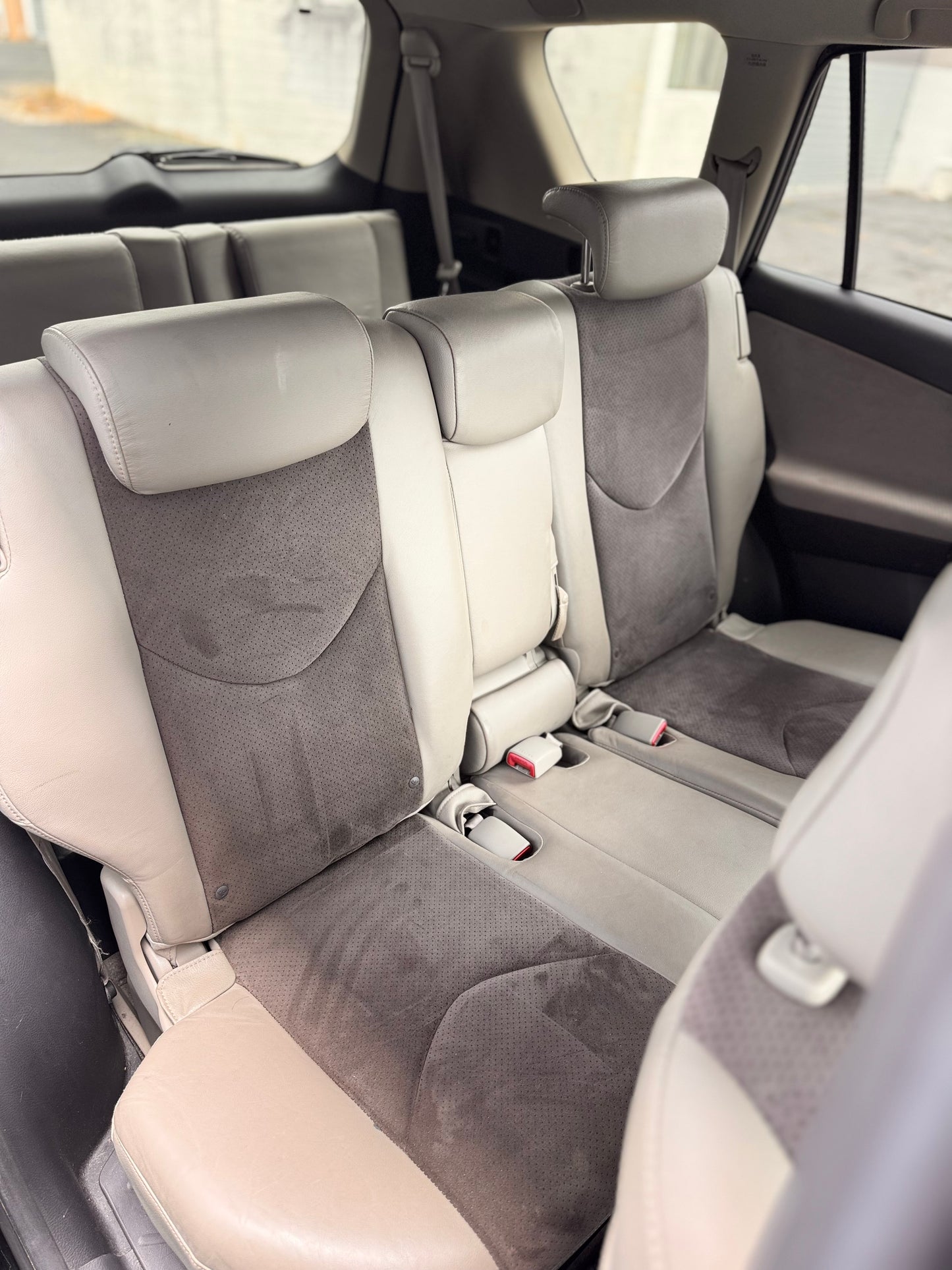 Toyota Vanguard - 350S 4WD!