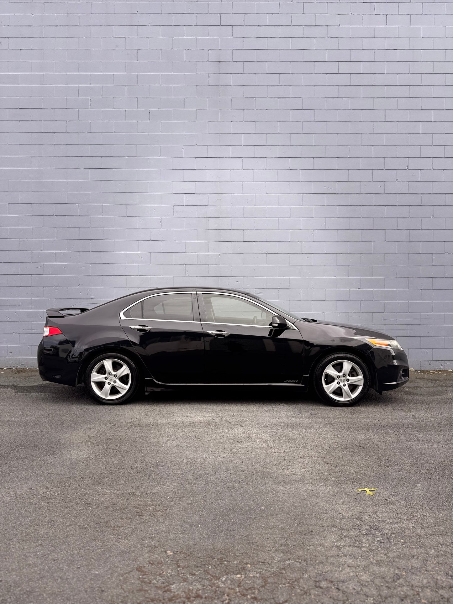 Honda Accord - 6 Speed Manual!