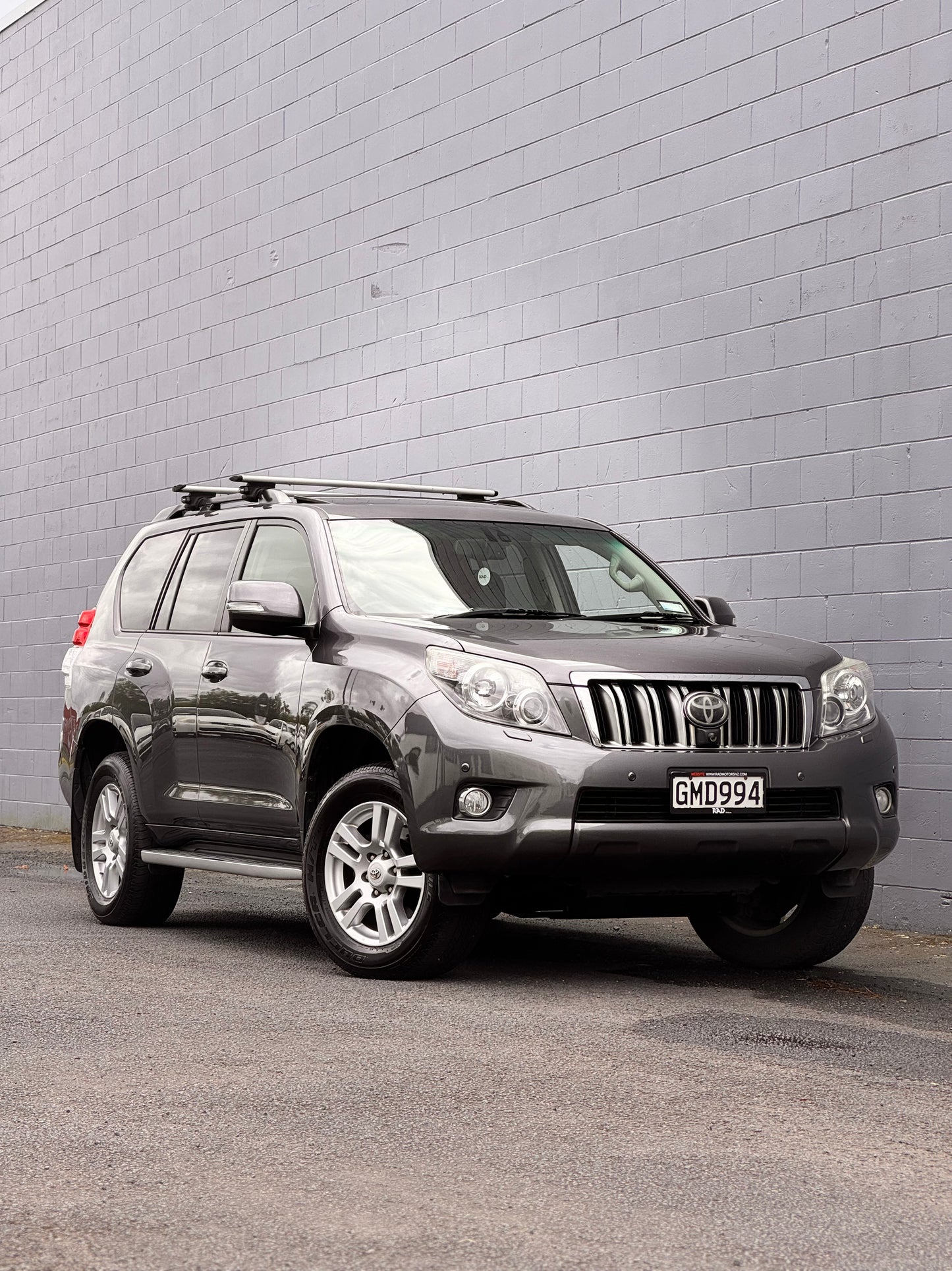 Toyota LandCruiser Prado - VX Limited!