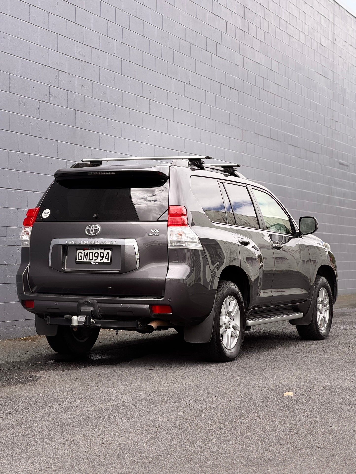 Toyota LandCruiser Prado - VX Limited!