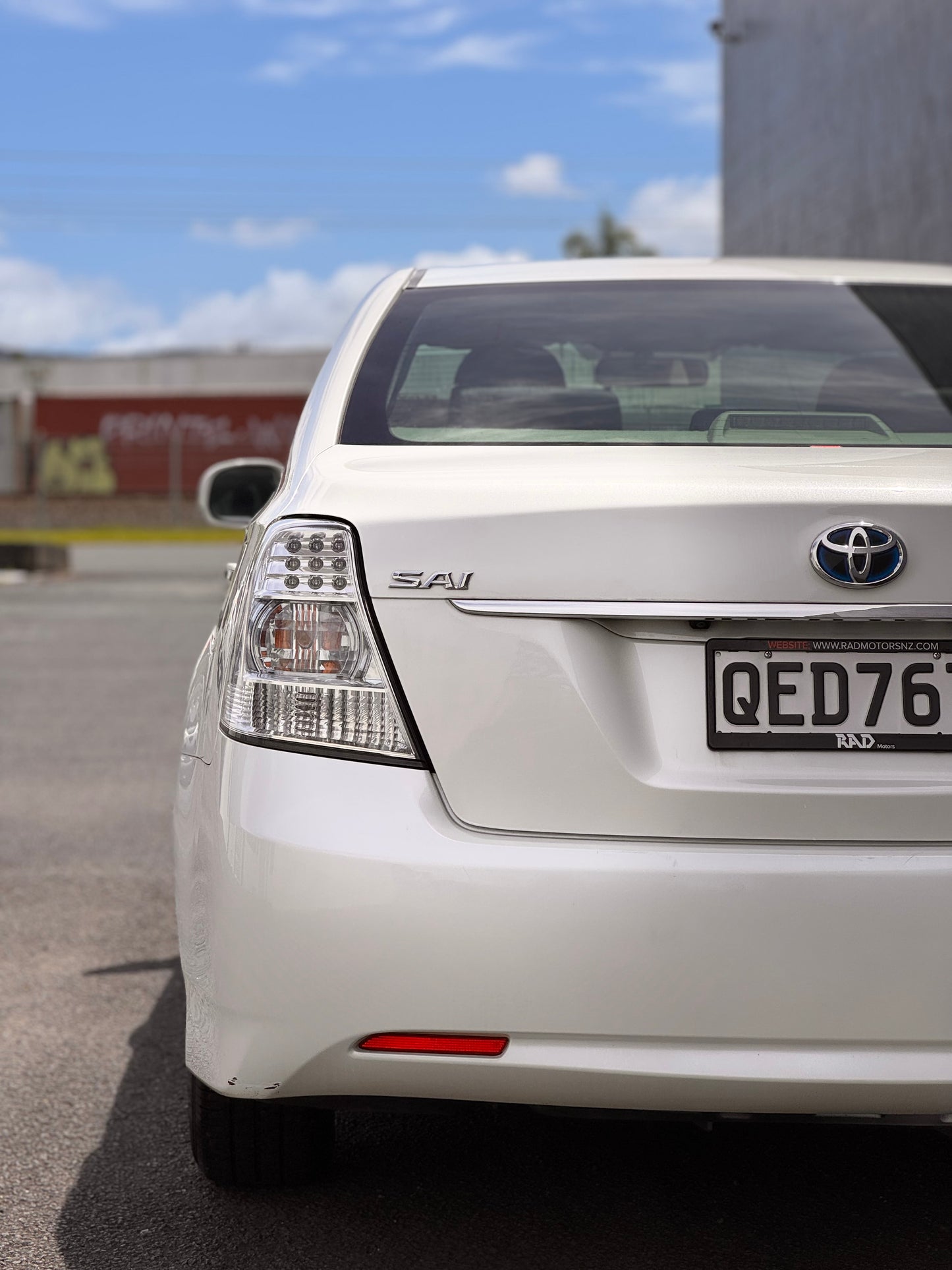 Toyota SAI - Hybrid!