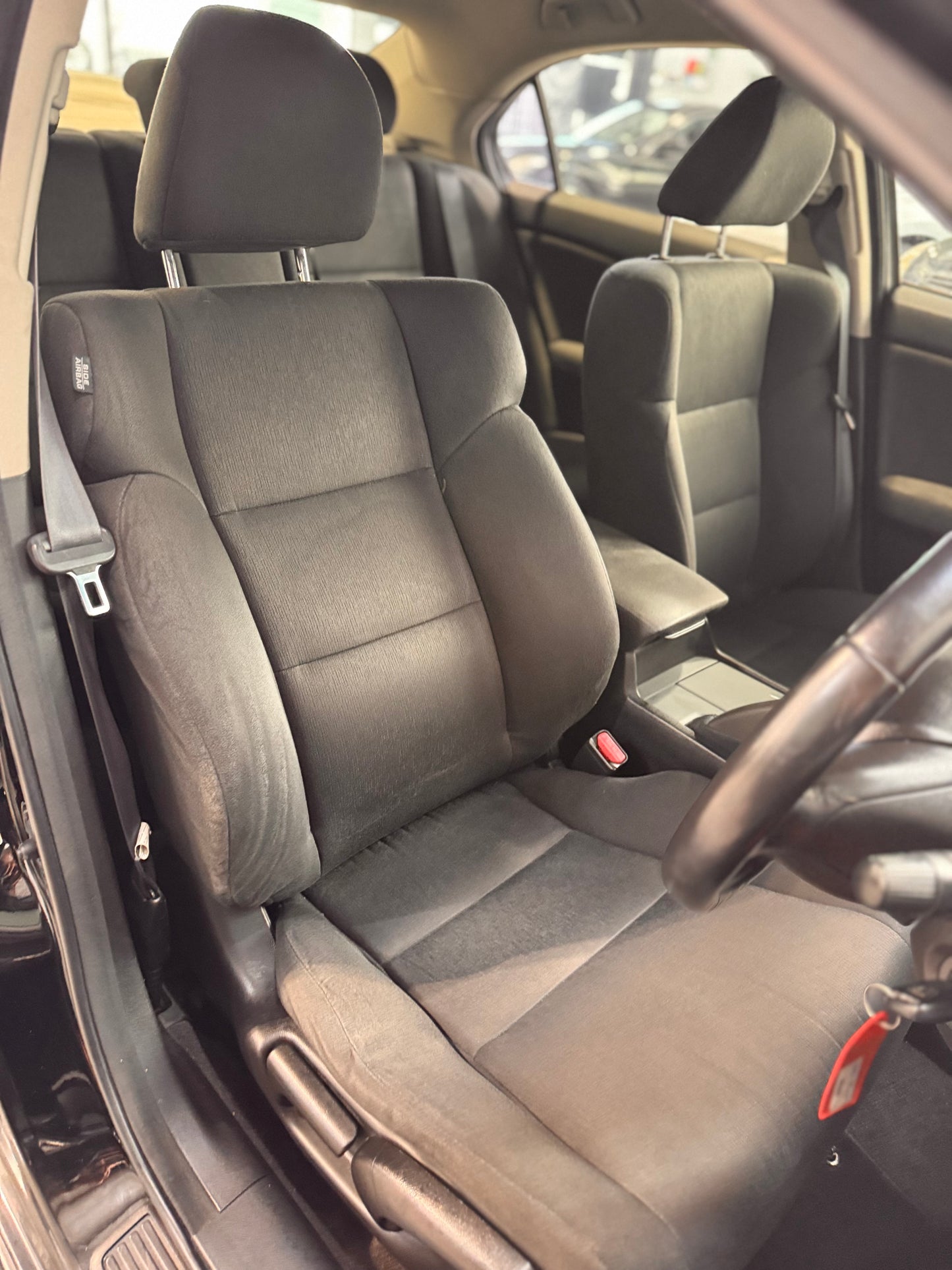 Honda Accord - 6 Speed Manual!