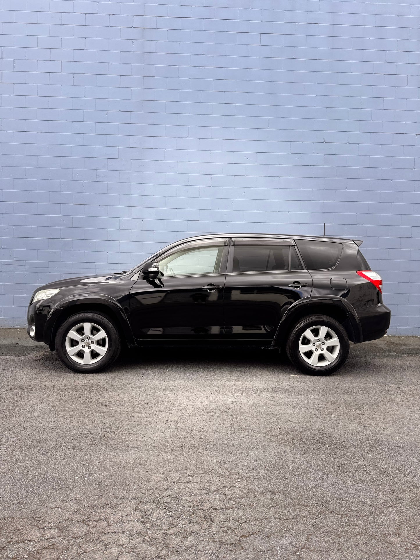 Toyota Vanguard - 350S 4WD!