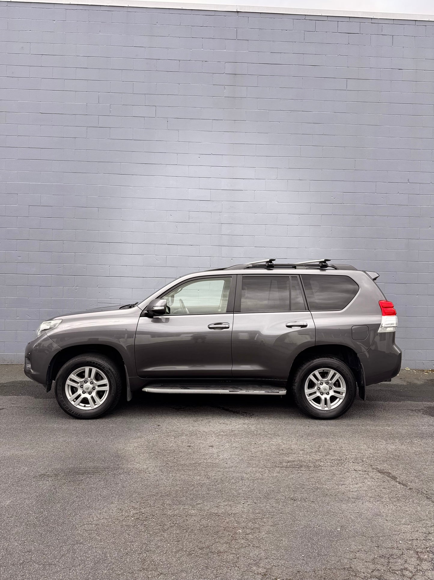 Toyota LandCruiser Prado - VX Limited!