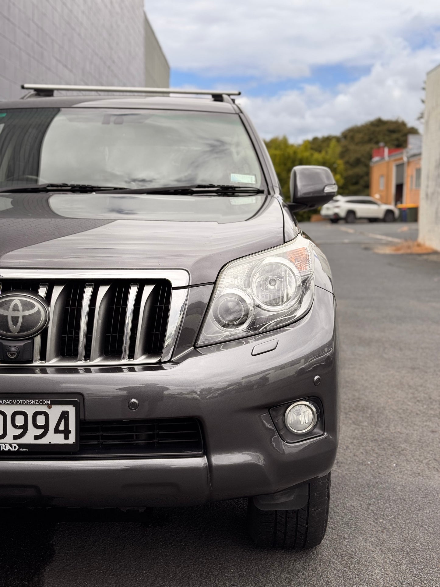 Toyota LandCruiser Prado - VX Limited!