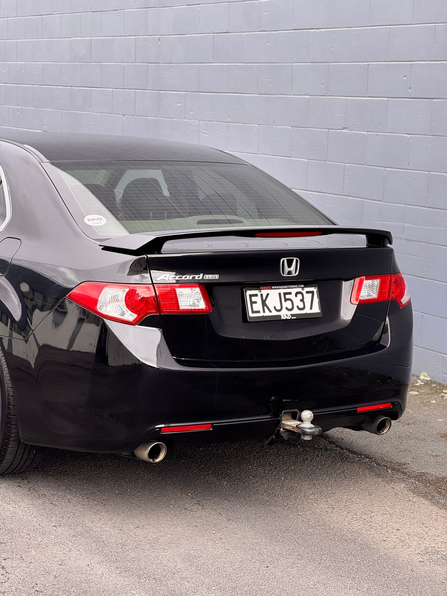 Honda Accord - 6 Speed Manual!