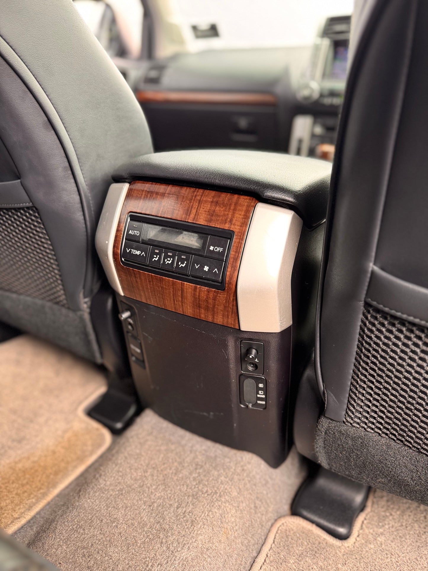 Toyota LandCruiser Prado - VX Limited!