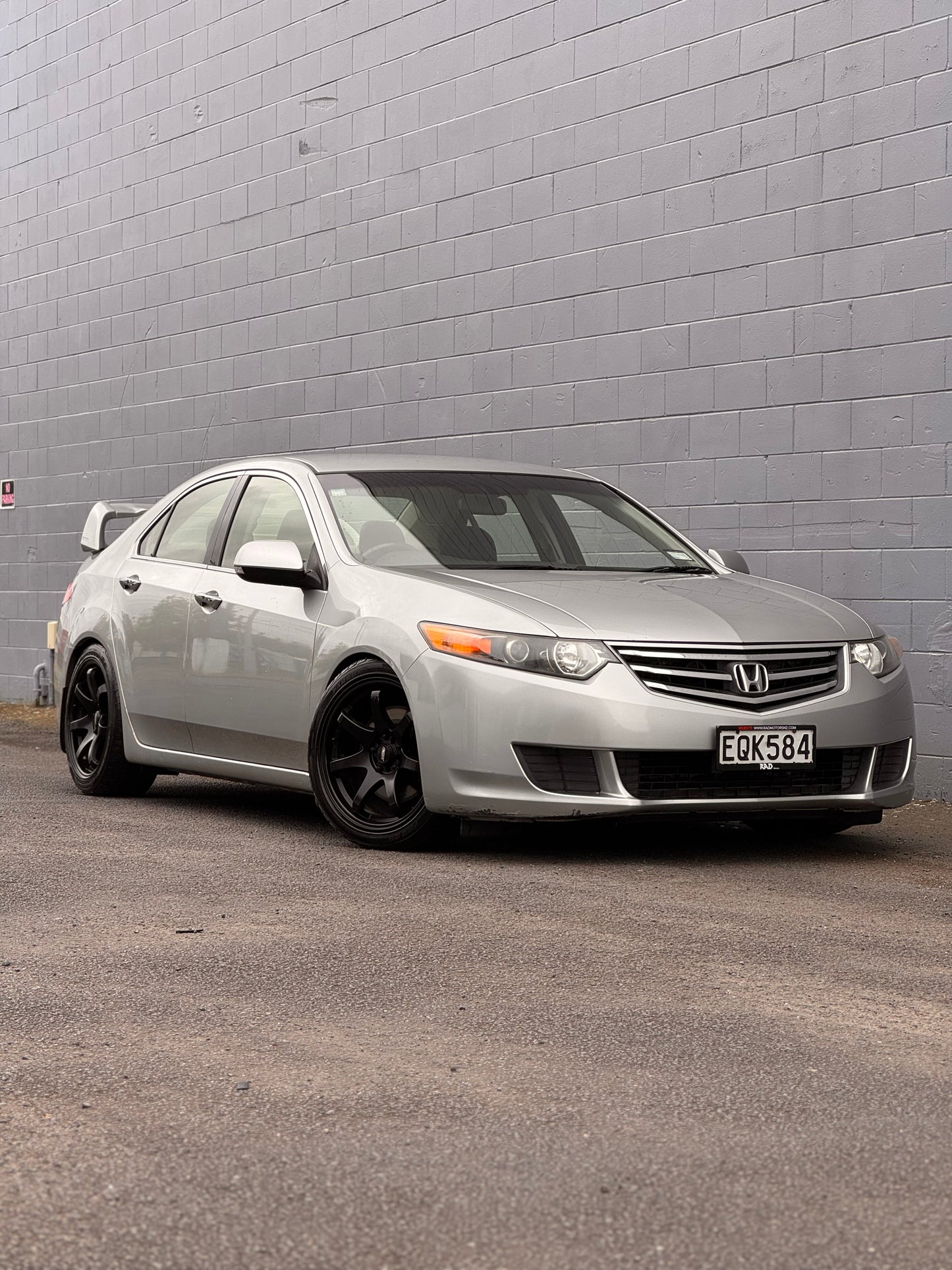 Honda Accord - 6 Speed Manual!