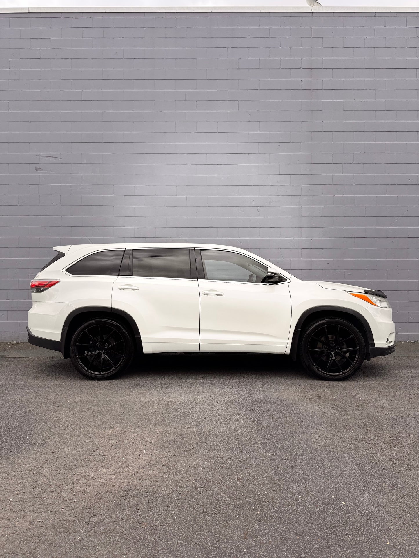 Toyota Highlander - Aftermarket Wheels!