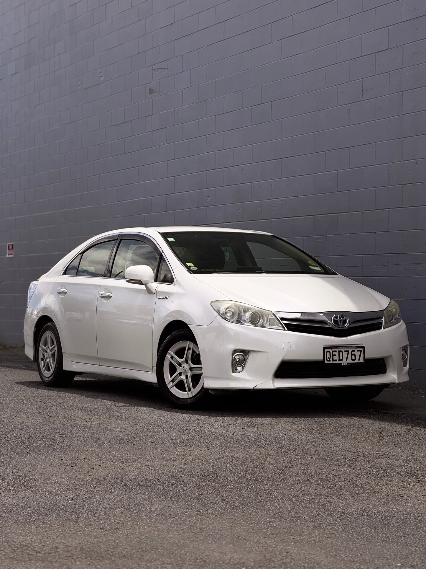 Toyota SAI - Hybrid!